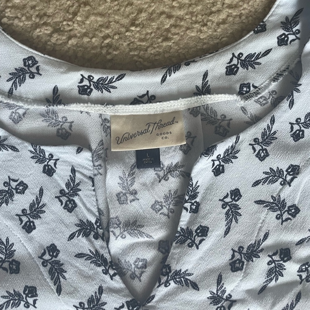 Universal Thread Blouse